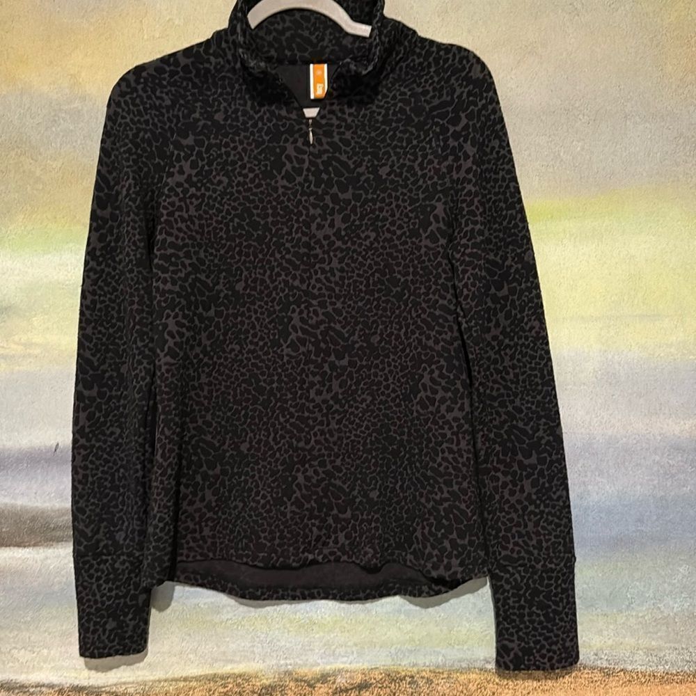LUCY Women’s Sweatshirt Animal Print Size Medium Silver Zipper Pulls